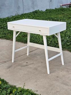 Bonny II Desk