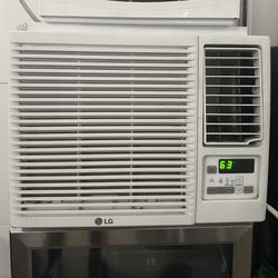 7,600 BTU 115-Volt Window Air Conditioner Unit