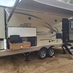 2018 Forest River 2506S