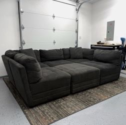 Thomasville Tisdale Dark Gray 6pc Modular Sectional Sofa — Includes Storage Ottoman!