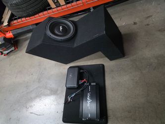 Skar Audio Amp and 10in Sub