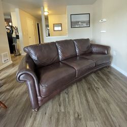 Classic Leather Sofa 