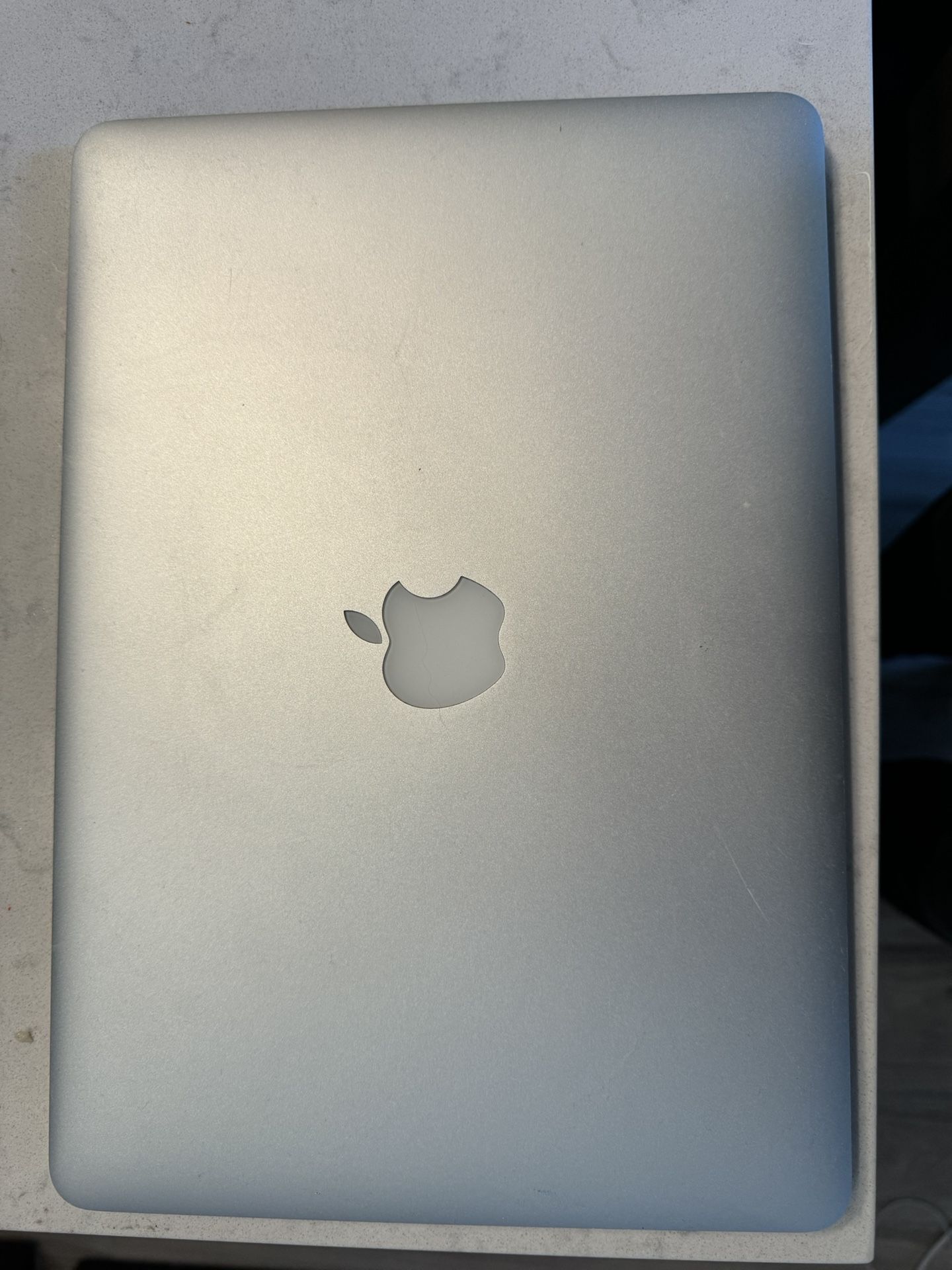 2016 13.3 Inch MacBook Air 