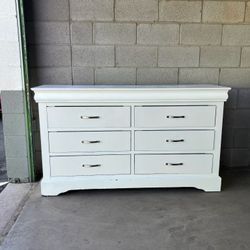 White 6 Drawer Dresser