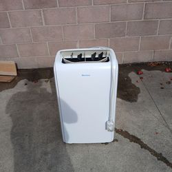 $20 A/C - Floor Air Conditioner