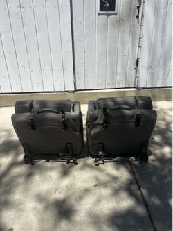 GMC Yukon 2005 Third Row Seats Grey