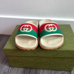 Gucci Slides 