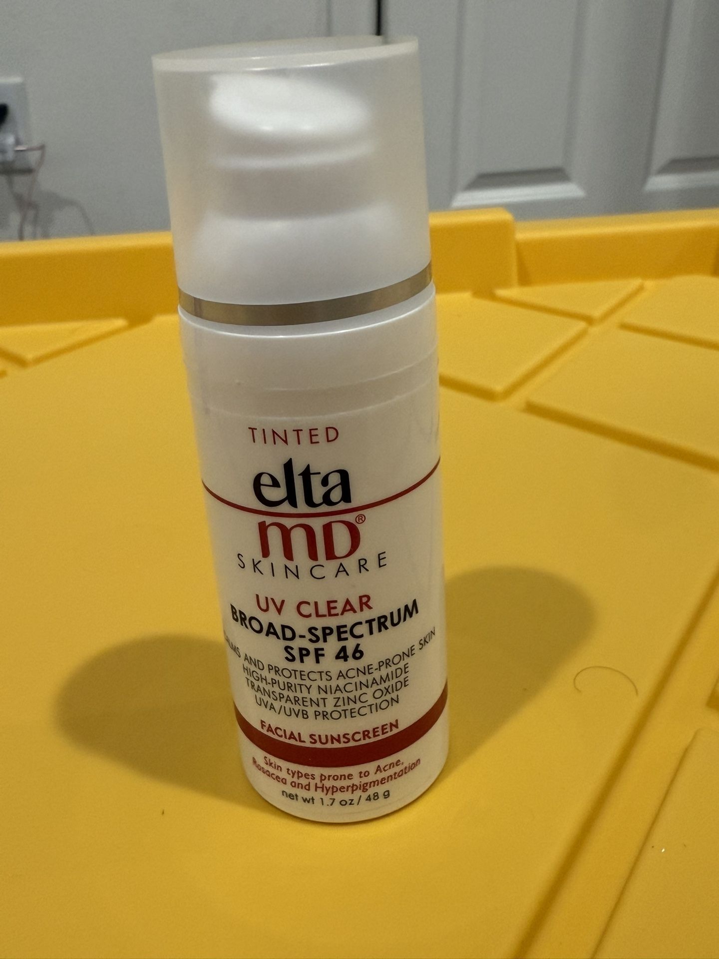 ETLAMD UV Clear broad Spectrum SPF 46 Sunscreen