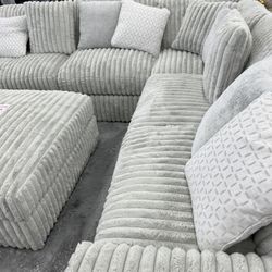Stunning Stylish Cozy Sectional!