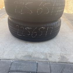 225/65/17 Pair 60$, Good Tread