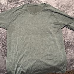 Lululemon Men’s Shirt