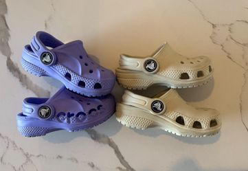2 Pairs of Toddler Kids Children Baby Crocs Purple & Cream Beige Neutral color Size 6 & Size 5