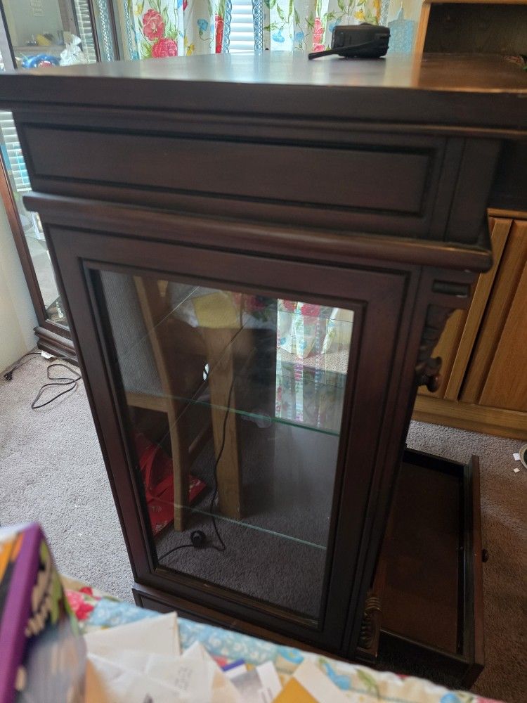 Cario Cabinet
