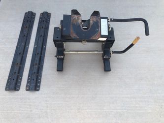 Husky 16k adjustable EZ roller 5th wheel hitch
