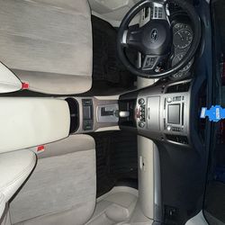 2014 Subaru Outback 2.5i Premium AWD