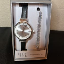 Beautiful Watch And Bracelet Set