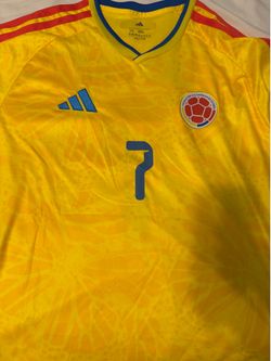 Luis Diaz Colombia Jersey XxL runs small