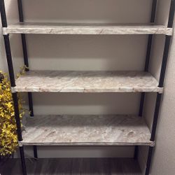 2 Wire Shelves