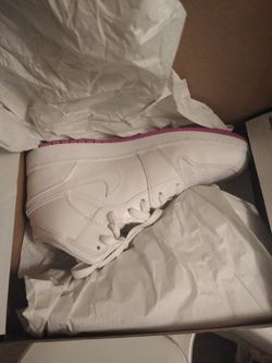 Size 6.5 asking 40 bucks