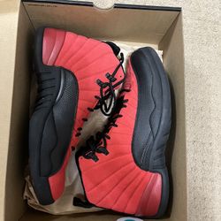 Reverse Flu Game 12s Size 12! Very Clean! Worn Once Looks New!