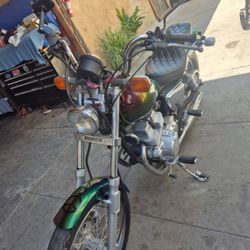 250 honda rrebelde 3000 homejor hoferta Custon pending color camaleon