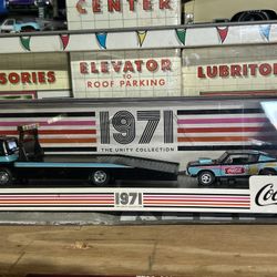 M2 Coke Set Flat Bed And Plymouth Barracuda 