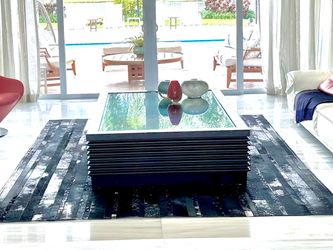 Luxury center table