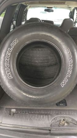 4 Michelin Latitude Tour tires 70% tread