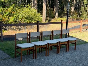 Danish Mid-Century Modern Dining Chairs in Solid Teak c. 1980's Set of 5