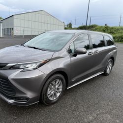 2021 Toyota Sienna
