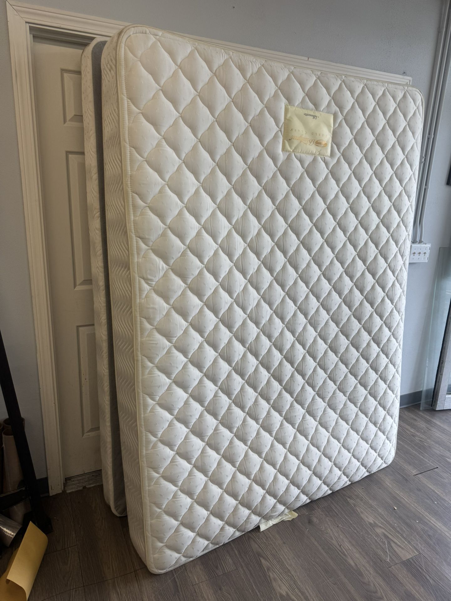 Queen Size Mattress & Box Spring Set