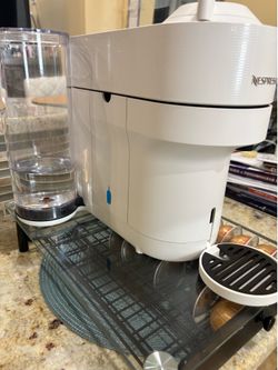 Nespresso machine(Blue bottle edition)+coffee drawer