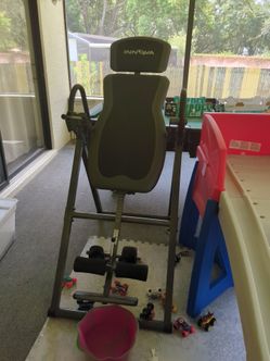 Innova inversion table