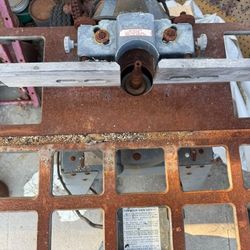 Shapper Machine With Blades