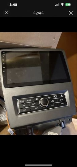 Car stereo dash not sure what type fits