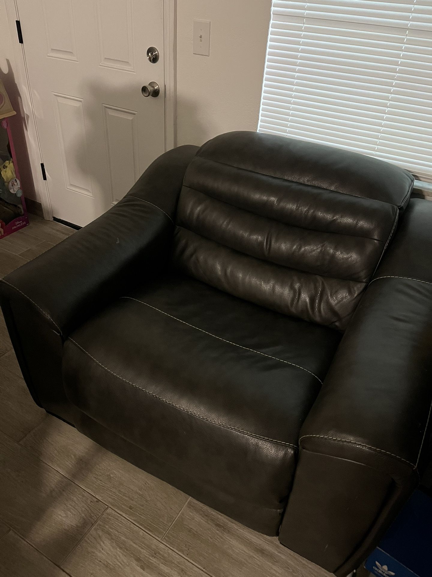 Leather Recliner Chair With USB Charging Port