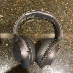Sony (H.ear headphones (first generation).