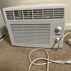 Air Conditioning (Window) Unit