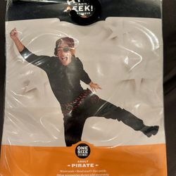 BRAND NEW ADULT PIRATE HALLOWEEN COSTUME - ONE SIZE