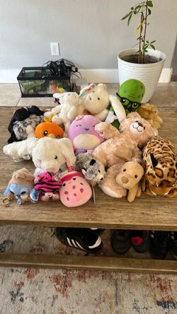 Mixed Stuffed Animal Plush Toy Lot