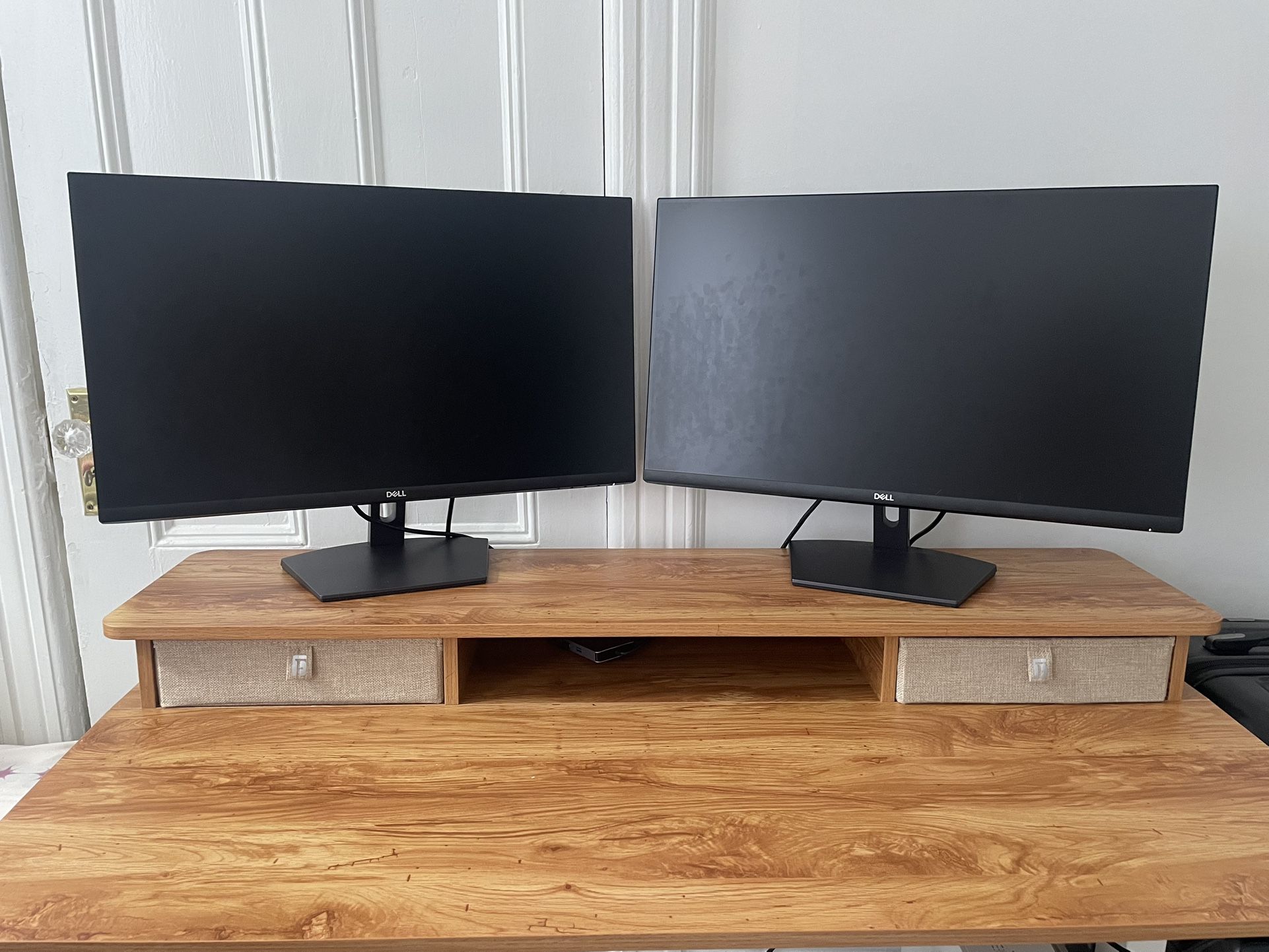 DELL Monitor 27 Inch - Set of Two