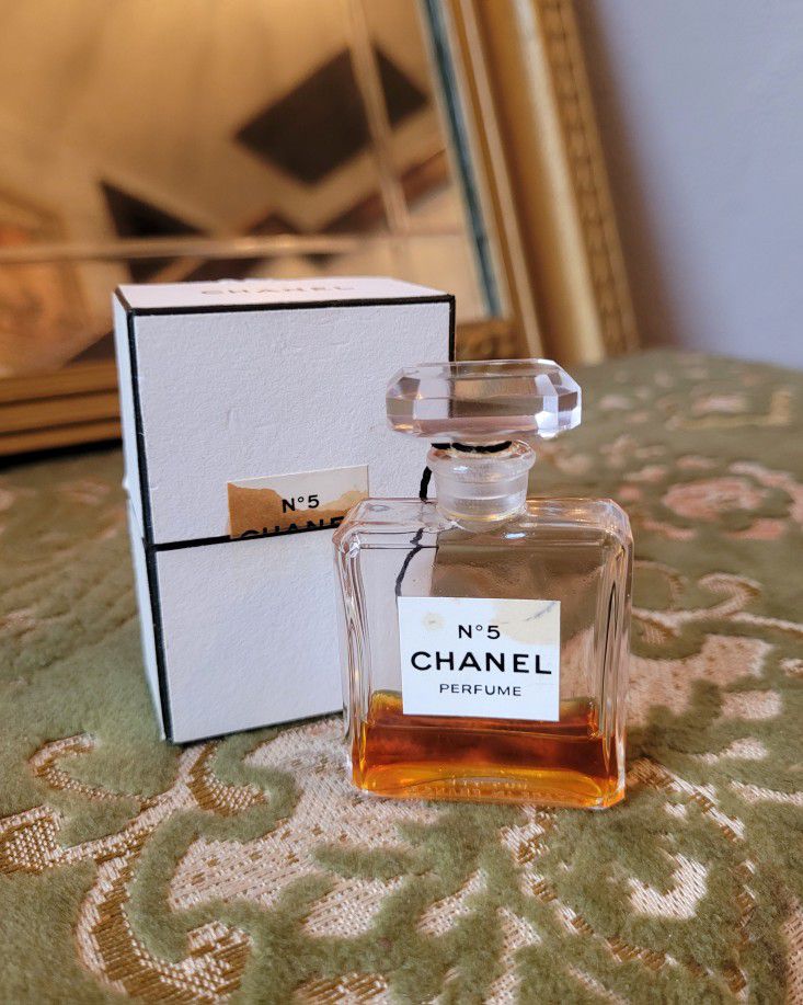 Vintage CHANEL No 5 Perfume 1/2 Oz Bottle w Box France Size 8 - Partially Full