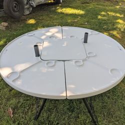 Picnic/Camping/Card Table