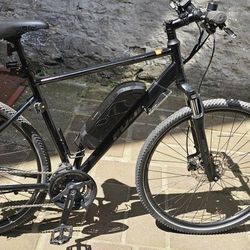 2019 Fuji E-Traverse 2.1 Hybrid E-Bike (City/Mountain)