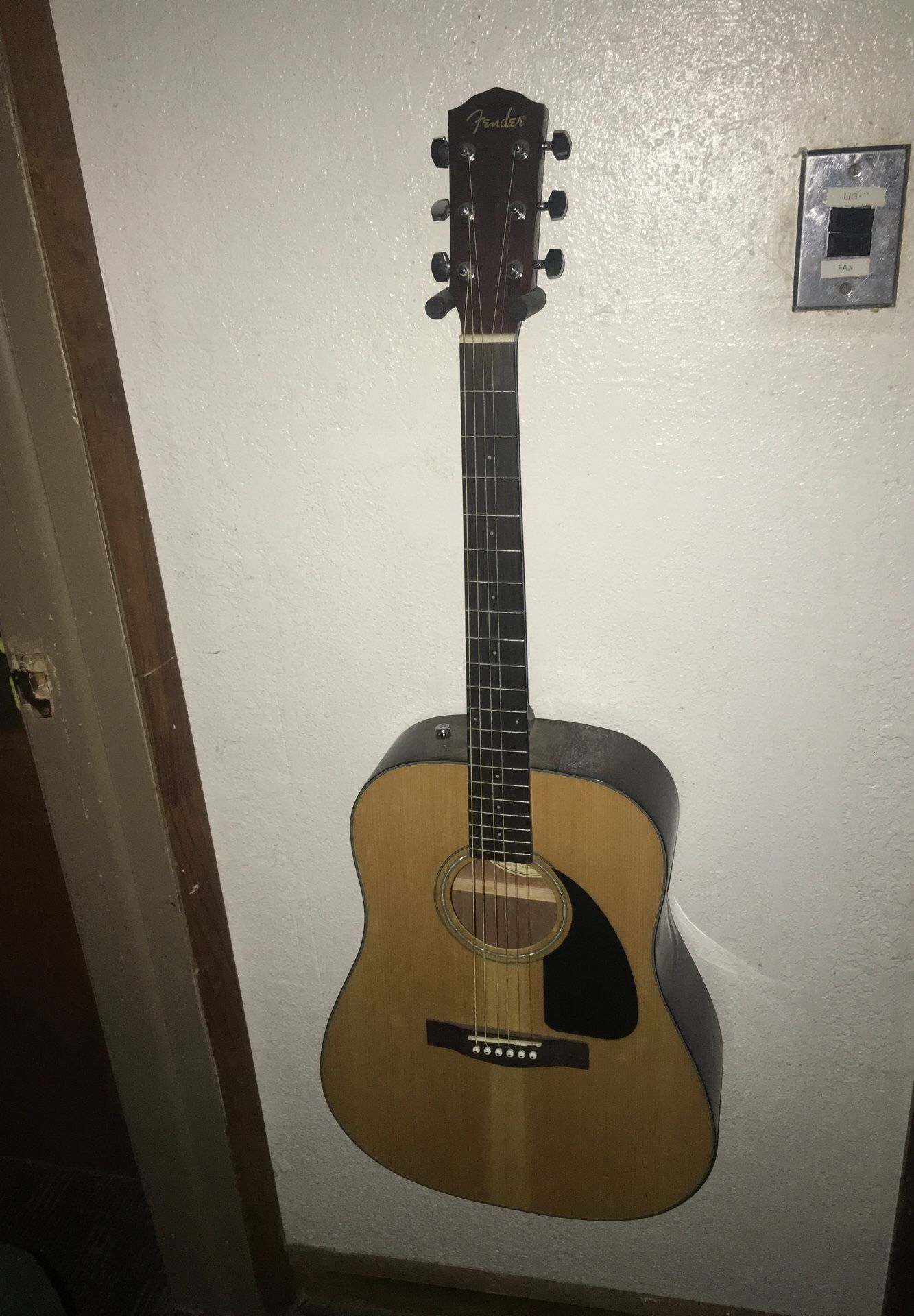 Fender dg-60 natural