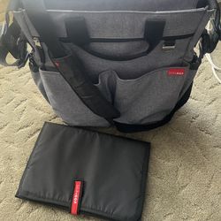 Skip Hop Messenger Diaper Bag