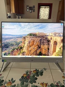 Dell Inspiron 27 7710 AIO Computer