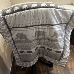 Crib comforter