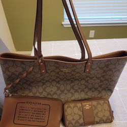 Purse Of The Week!!!