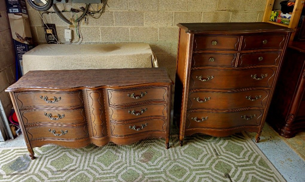 SOLID WOOD DRESSER SET (Delivery Available)